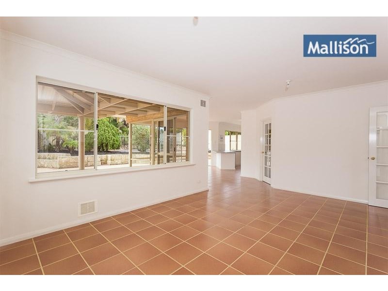 9 Fardon Tor, Winthrop WA 6150