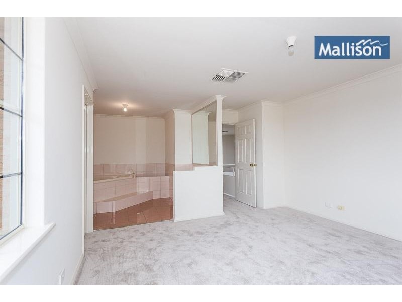 9 Fardon Tor, Winthrop WA 6150