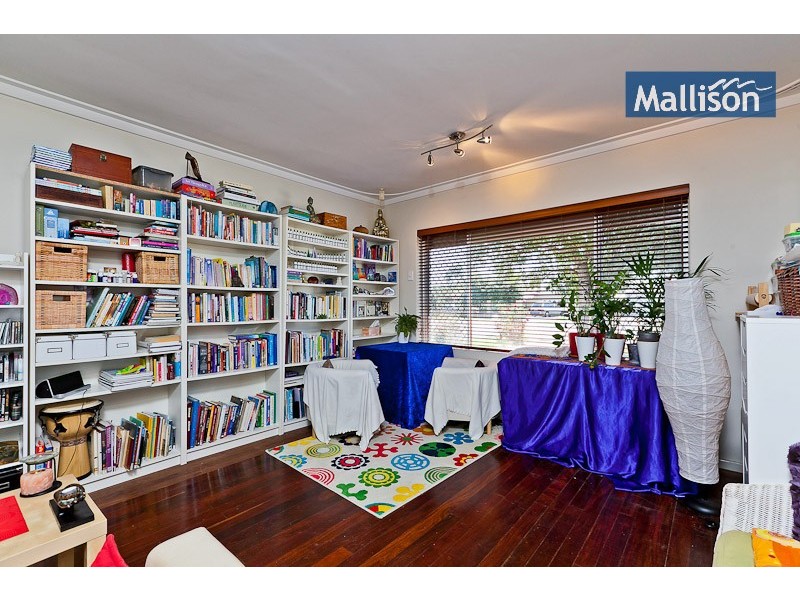 34 Yale Road, Thornlie WA 6108