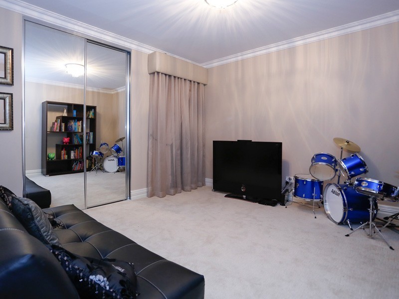4 Islandview Rise, Yangebup WA 6164