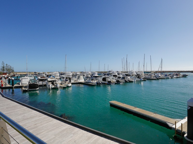 4 Islandview Rise, Yangebup WA 6164