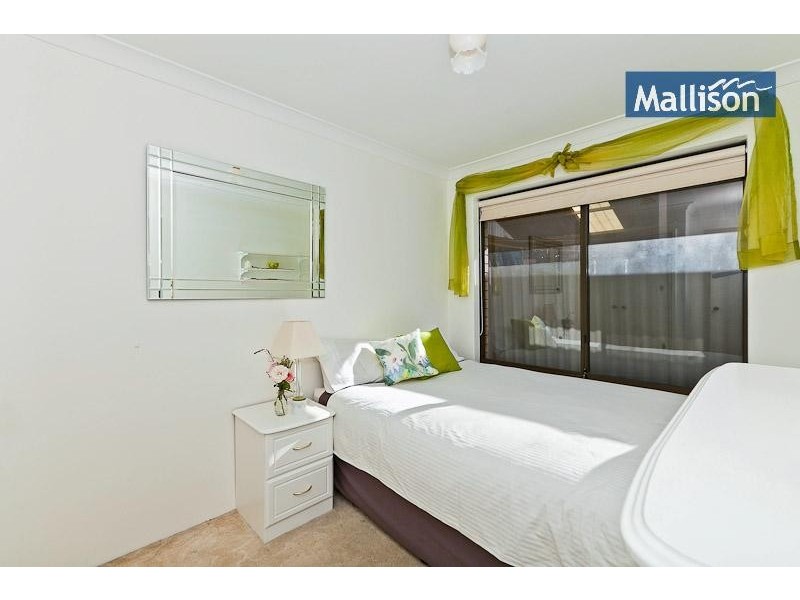 4 Coombs Place, Bateman WA 6150