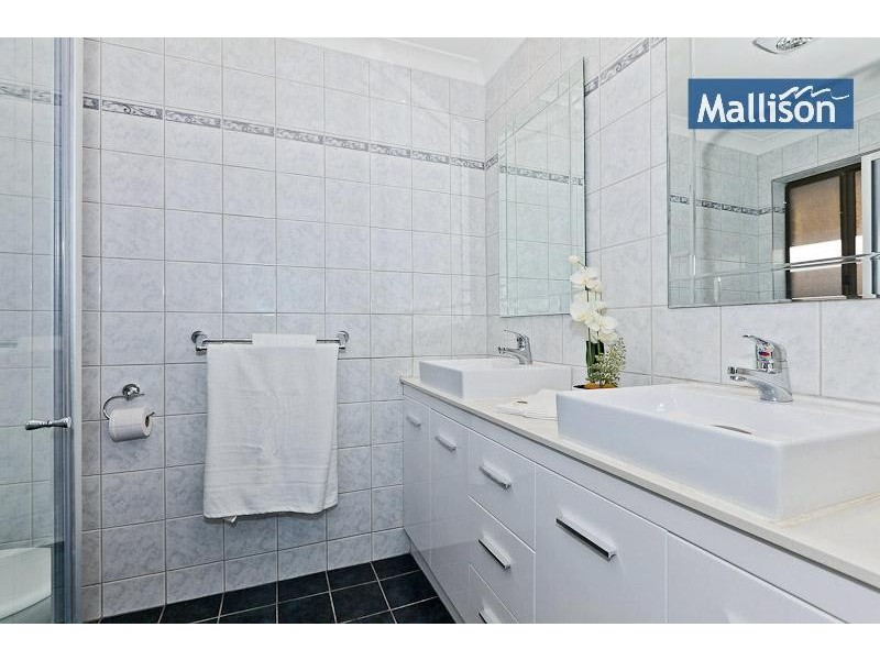 4 Coombs Place, Bateman WA 6150