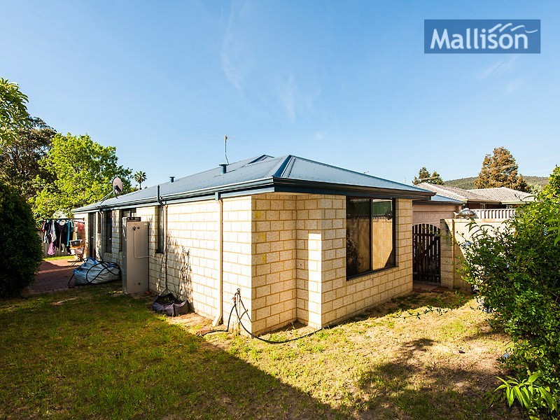 67A Railway Avenue, Kelmscott WA 6111