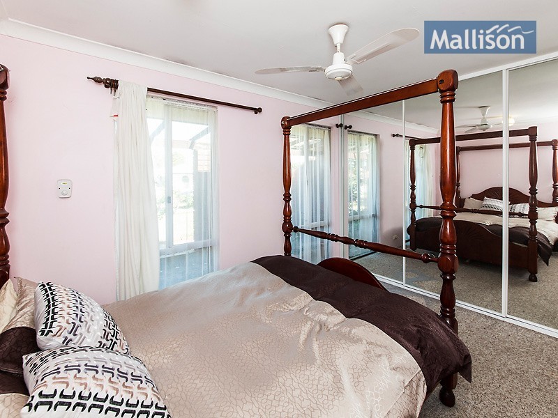 17 Whiteman Street, Thornlie WA 6108