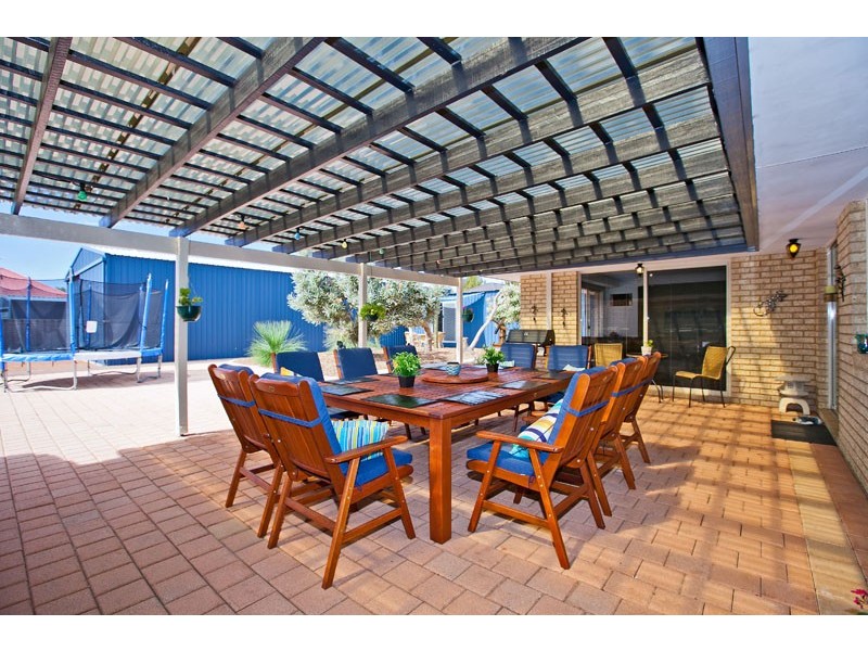 12 Wilfred Road, Canning Vale WA 6155