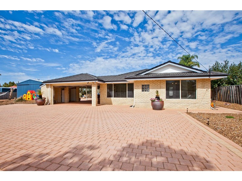 12 Wilfred Road, Canning Vale WA 6155