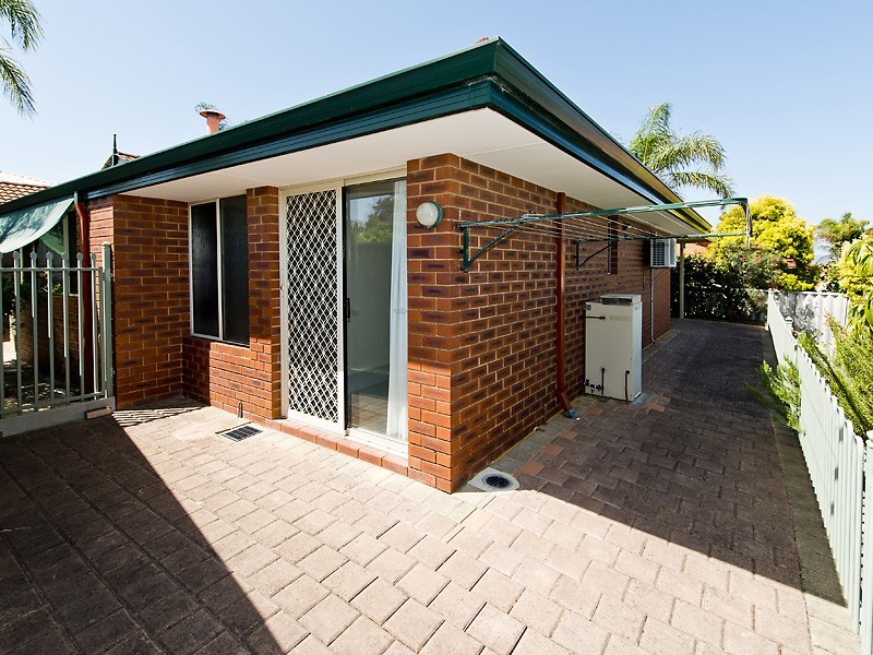 33 Treetop Circle, Canning Vale WA 6155