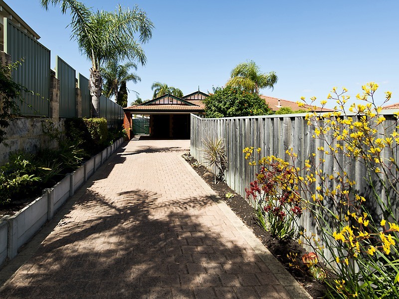 33 Treetop Circle, Canning Vale WA 6155