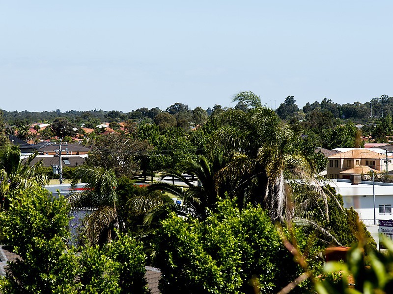 33 Treetop Circle, Canning Vale WA 6155