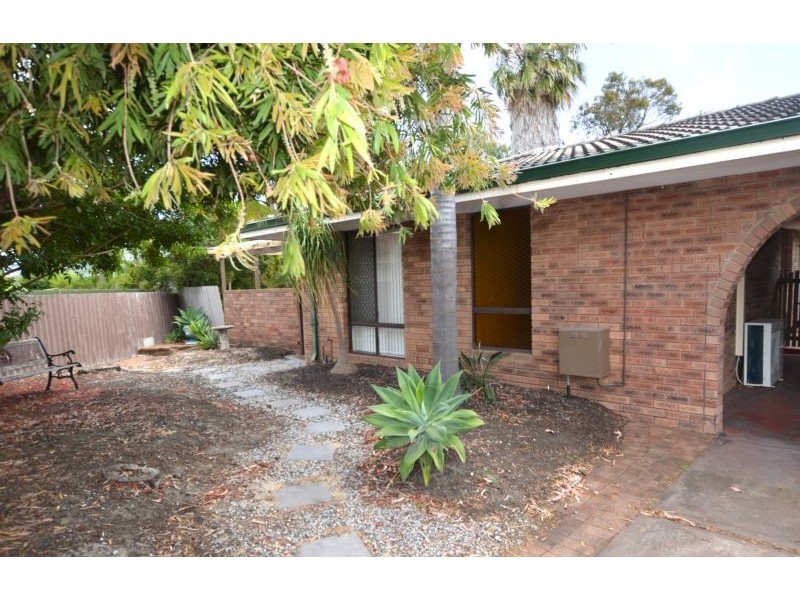 22a Chevalier Way, Thornlie WA 6108