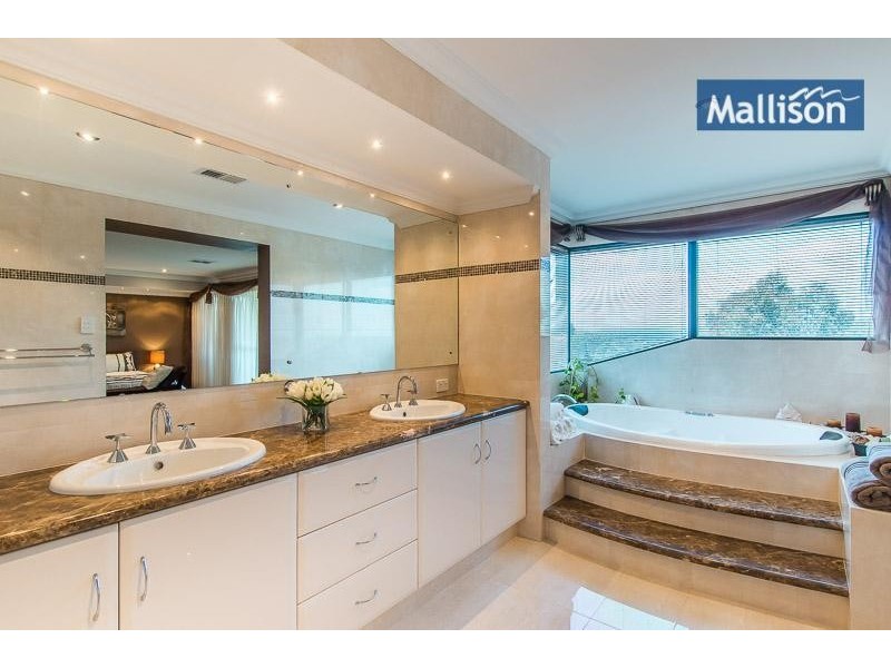 33 Giudice Way, Yangebup WA 6164