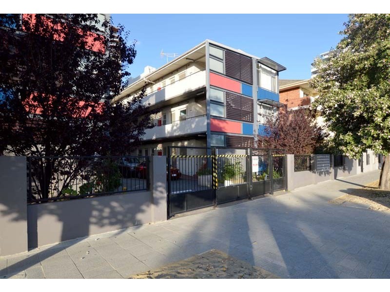 25/122 Terrace Road, Perth WA 6000