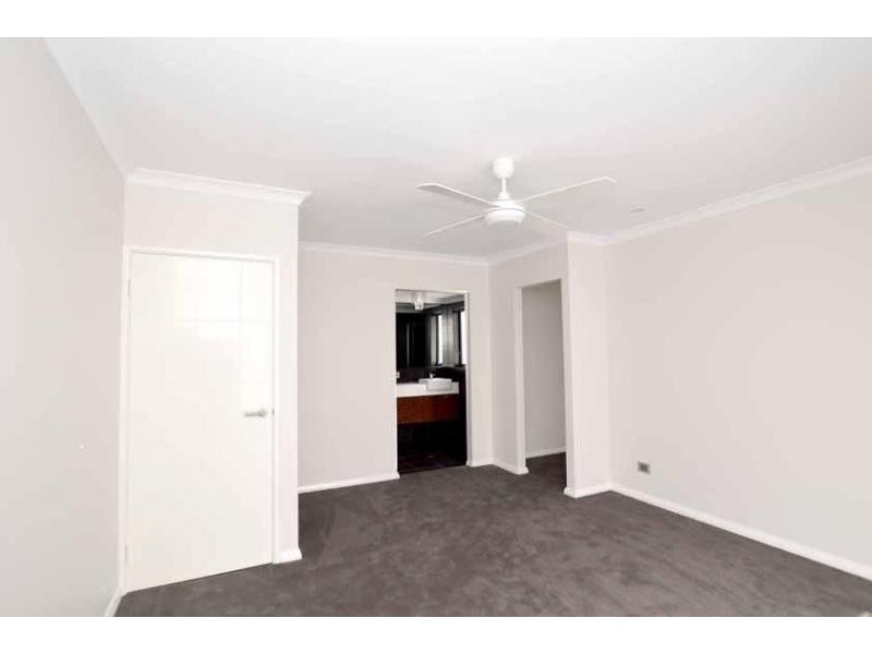 4 Anthus Corner, Waterford WA 6152