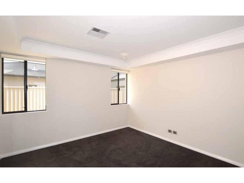 4 Anthus Corner, Waterford WA 6152