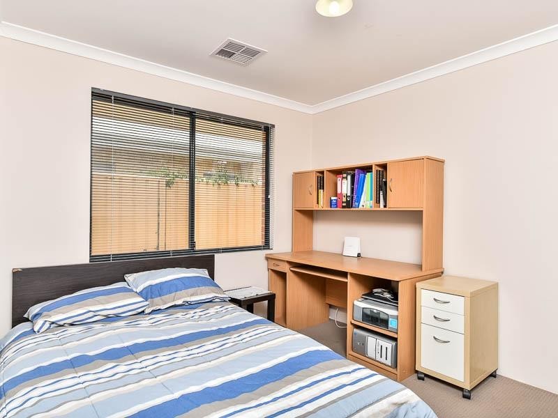 67 Peregrine Circle, Beeliar WA 6164