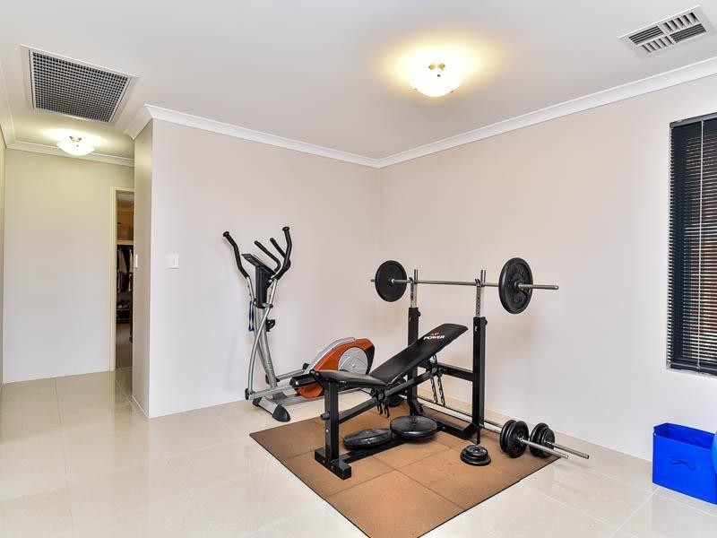 67 Peregrine Circle, Beeliar WA 6164