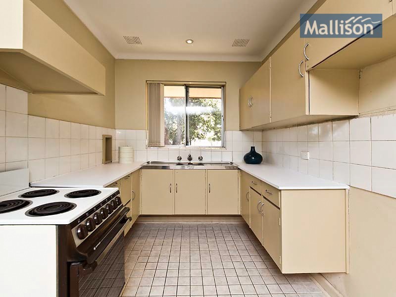 9/25 Manning Road, Como WA 6152