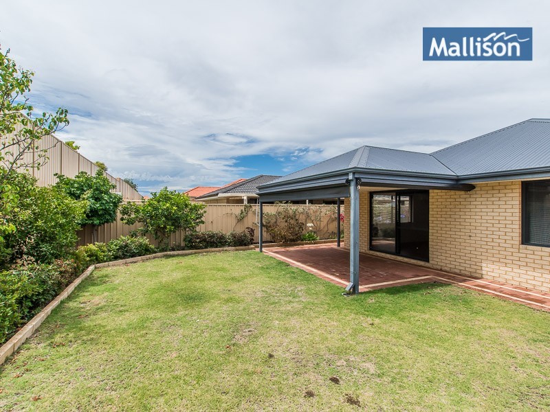19 Dewsbury Drive, Bertram WA 6167
