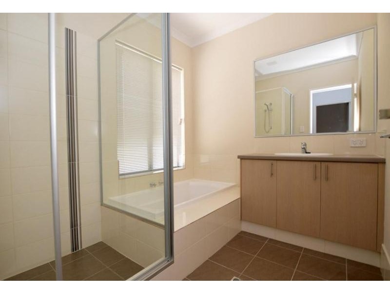 26 Tompkins Way, Harrisdale WA 6112