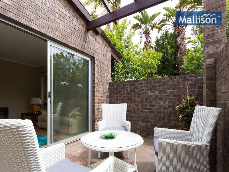 61 Endeavour Ave, Bull Creek WA 6149