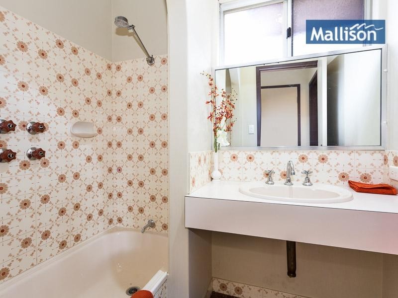 61 Endeavour Ave, Bull Creek WA 6149