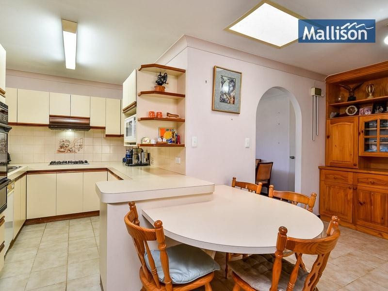 7 Levine Court, Thornlie WA 6108