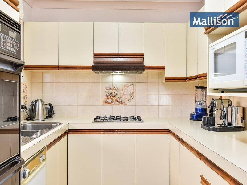 7 Levine Court, Thornlie WA 6108