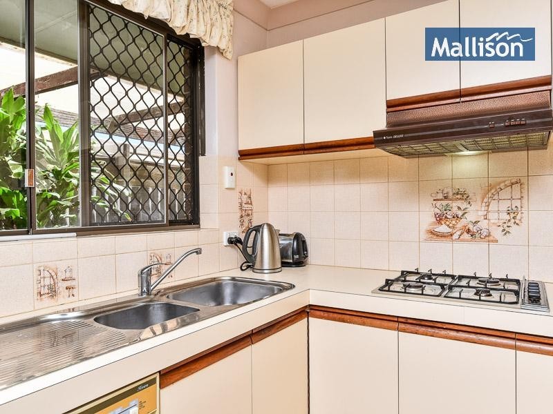 7 Levine Court, Thornlie WA 6108