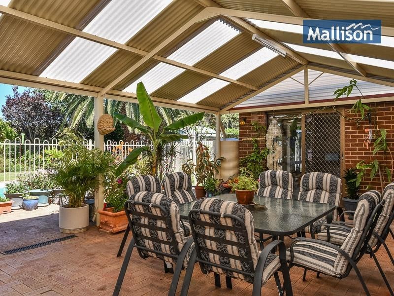 7 Levine Court, Thornlie WA 6108