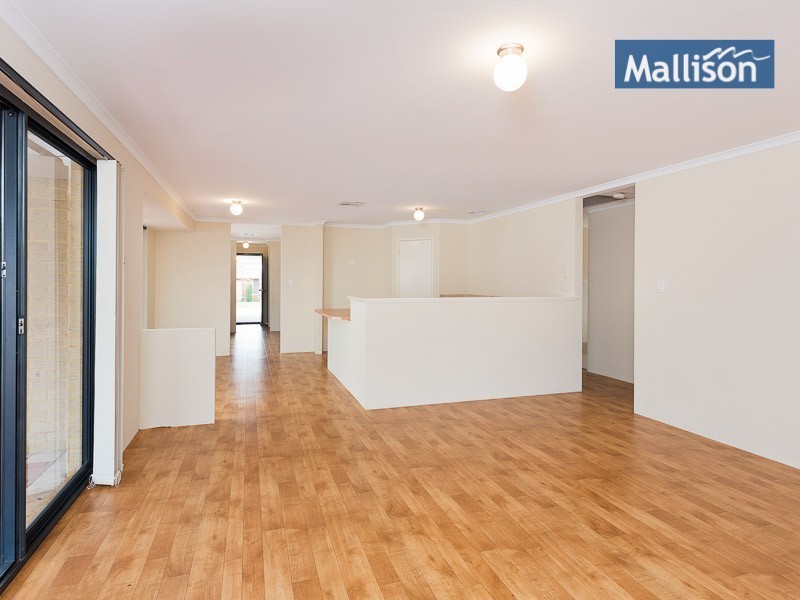 12 Napoleon Way, Bertram WA 6167
