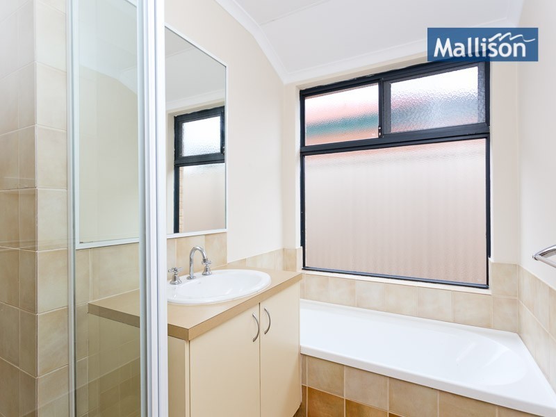 12 Napoleon Way, Bertram WA 6167