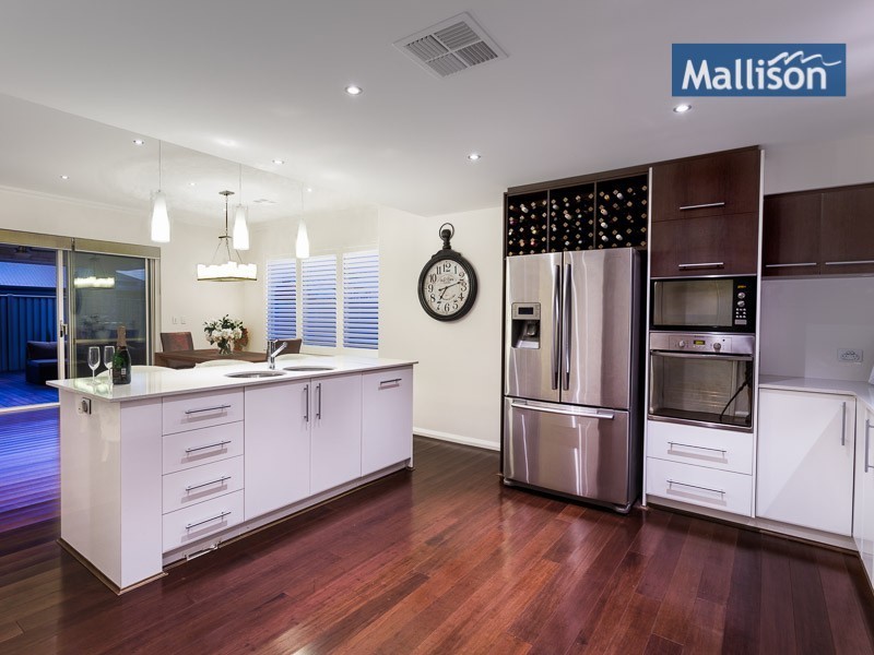 2 Labatt Gardens, Wandi WA 6167