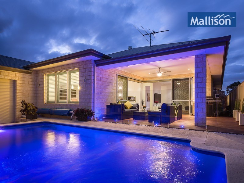 2 Labatt Gardens, Wandi WA 6167