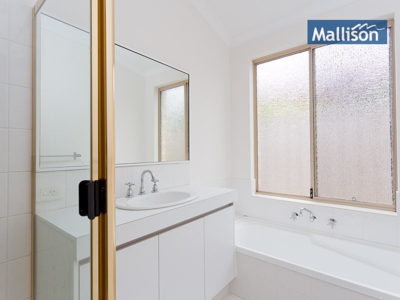 27 Hawkesbury Retreat, Atwell WA 6164