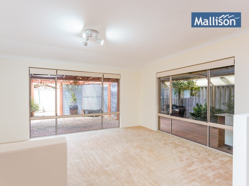 27 Hawkesbury Retreat, Atwell WA 6164