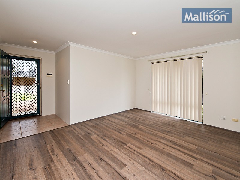 8 Holton Way, Cannington WA 6107