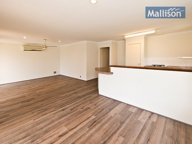 8 Holton Way, Cannington WA 6107