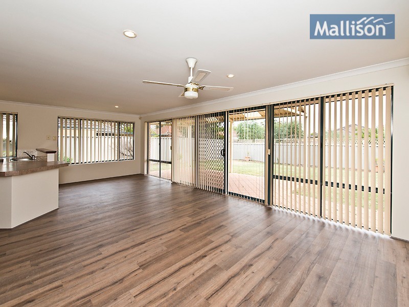 8 Holton Way, Cannington WA 6107