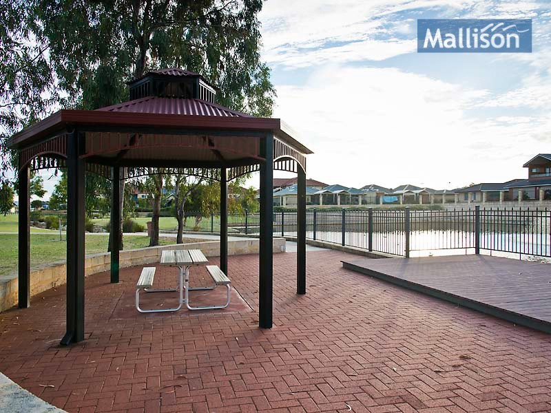 83 Canna Drive, Canning Vale WA 6155
