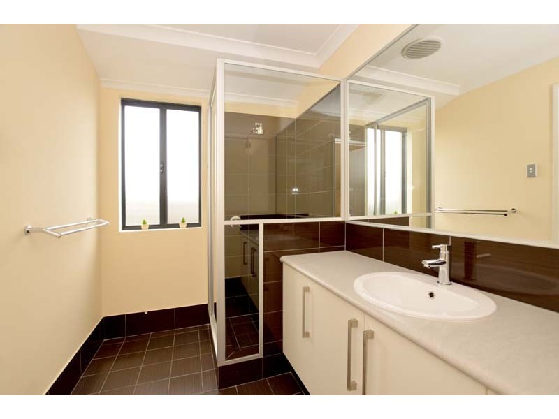 17 Archdale Loop, Piara Waters WA 6112