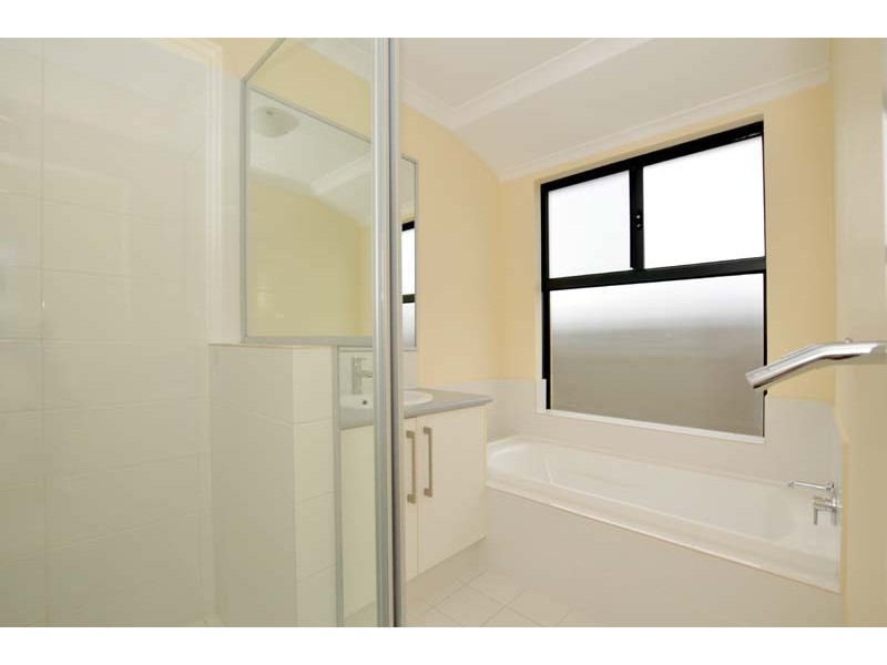 17 Archdale Loop, Piara Waters WA 6112