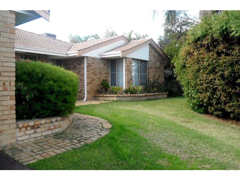18 Hollingsworth Way, Leeming WA 6149