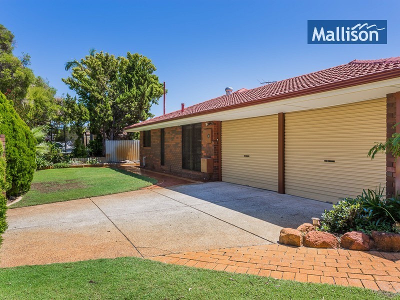 22 Nicholls Crescent, Bull Creek WA 6149