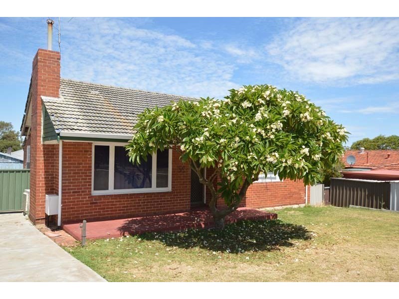 55 Winterfold Road, Hamilton Hill WA 6163