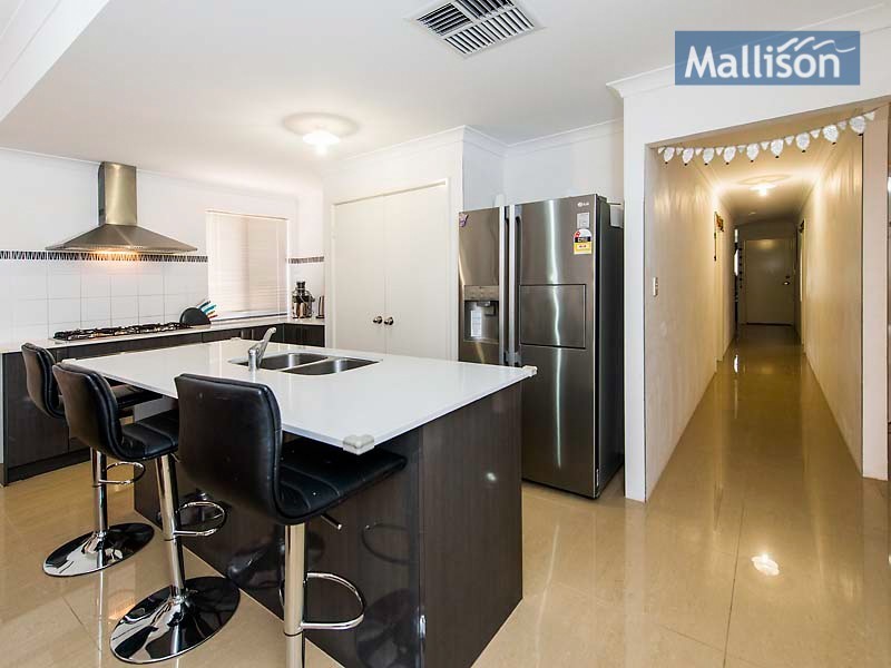 15 Flynn Street, Canning Vale WA 6155