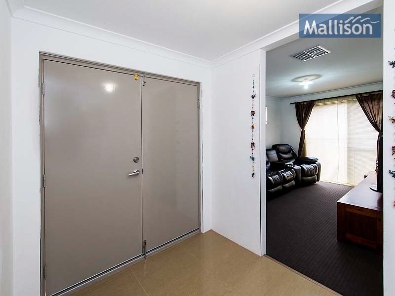 15 Flynn Street, Canning Vale WA 6155