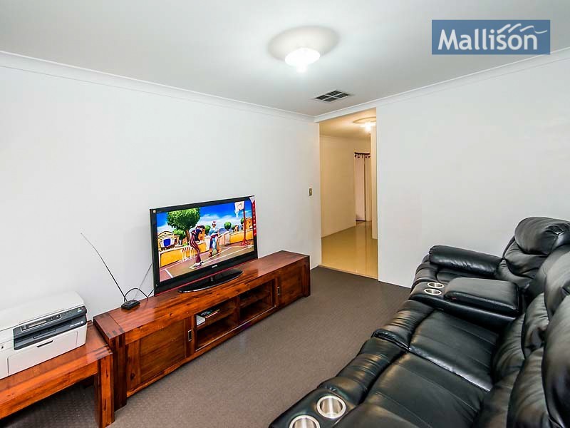 15 Flynn Street, Canning Vale WA 6155