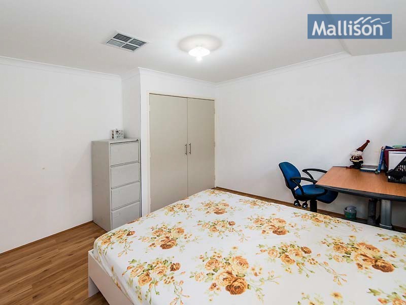 15 Flynn Street, Canning Vale WA 6155