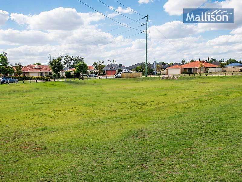 15 Flynn Street, Canning Vale WA 6155